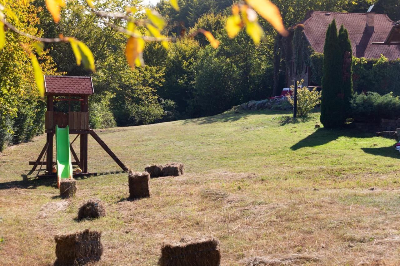 Woodenhouse With Two Apartments Otočac المظهر الخارجي الصورة