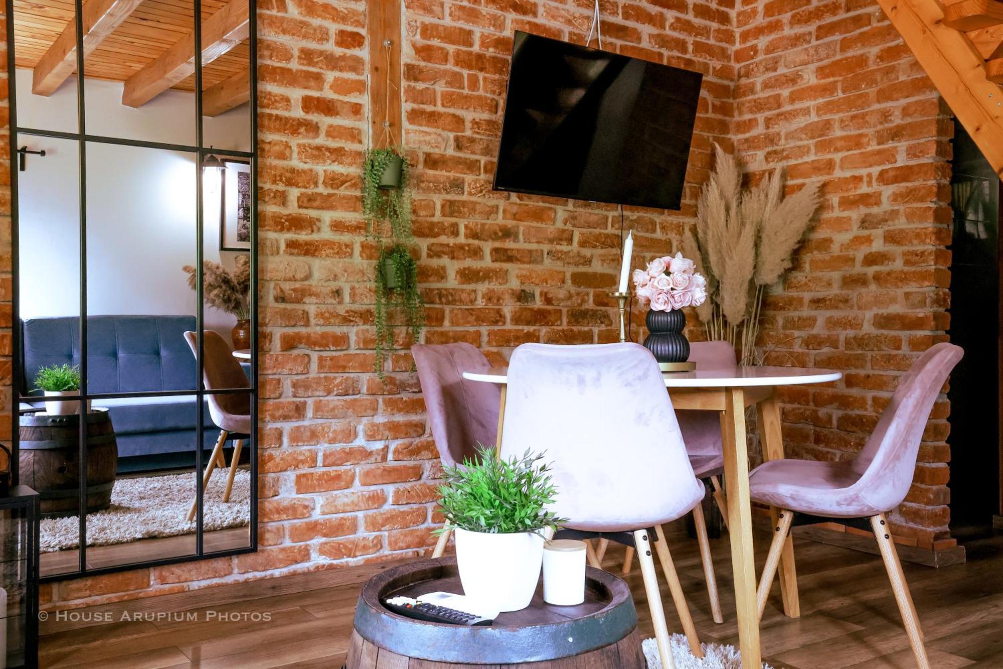 Woodenhouse With Two Apartments Otočac المظهر الخارجي الصورة