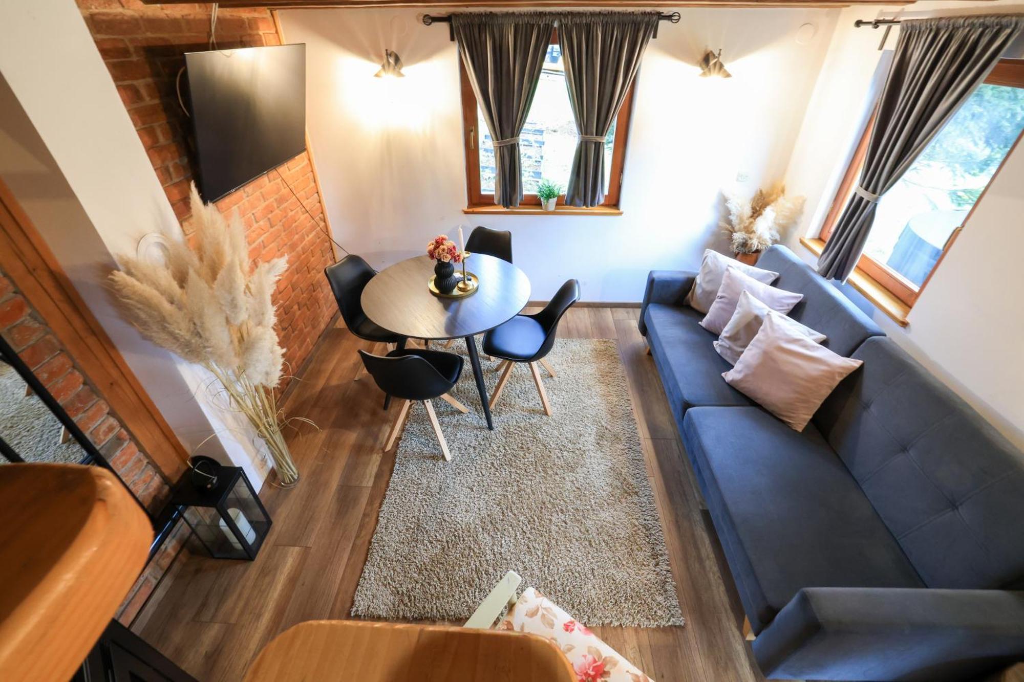 Woodenhouse With Two Apartments Otočac المظهر الخارجي الصورة